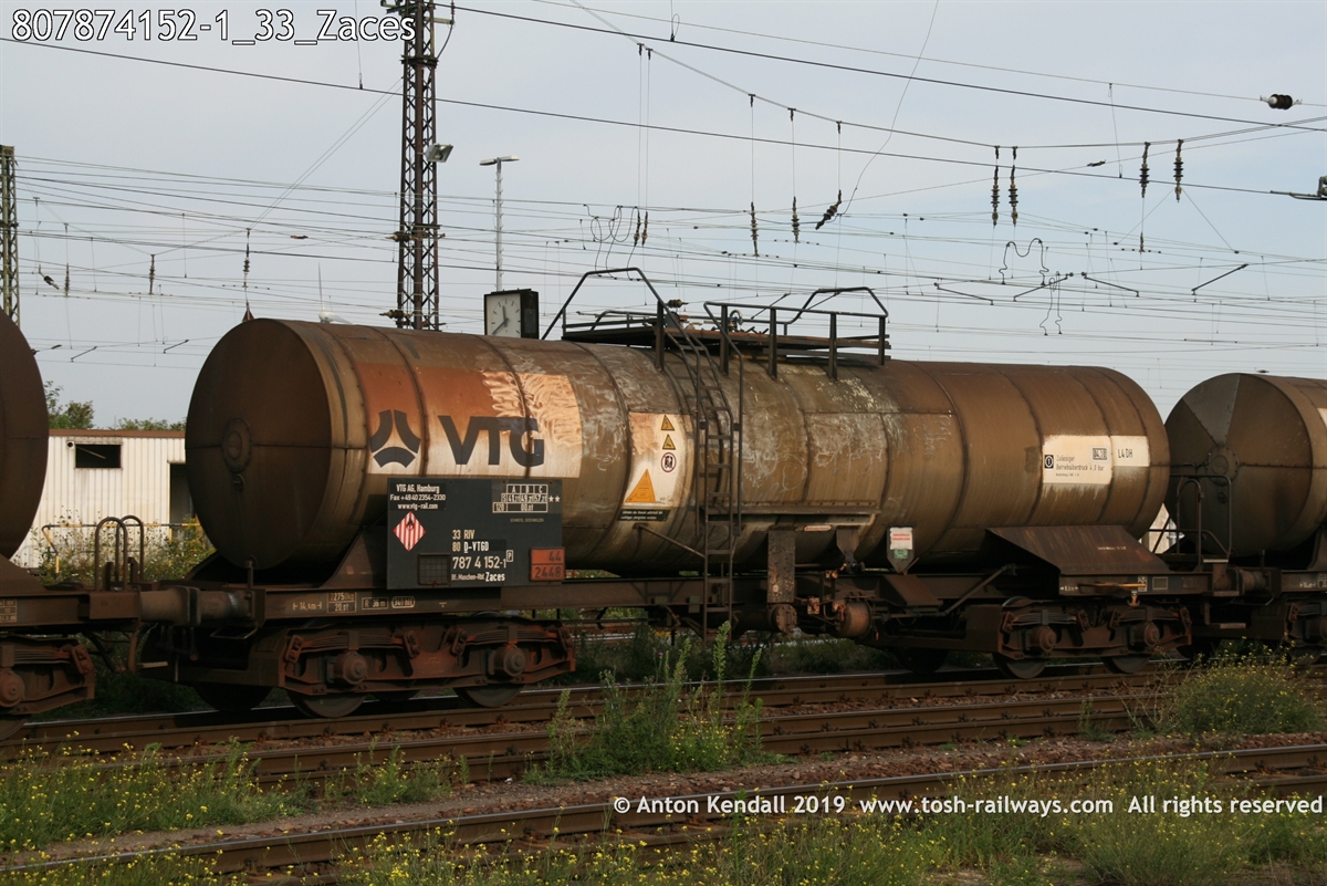 807874152-1_33_Zaces.jpg